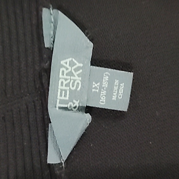 Terra & Sky Women's Black Open Front Cardigan - Picture 7 of 13